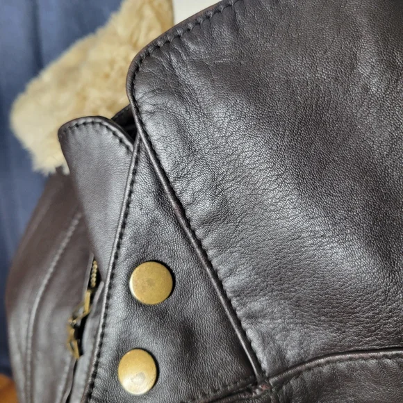 A.N.A. a.n.a Brown Leather Genuine Lambskin Jacket Faux Fur Collar Womens L Moto - Picture 4 of 13